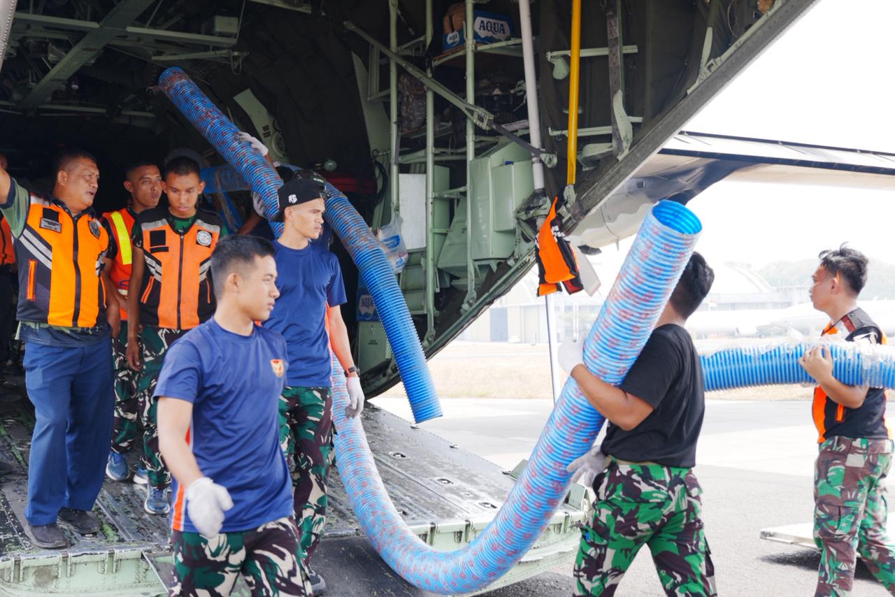 TNI terus melaksanakan berbagai kegiatan penanganan untuk membantu masyarakat di sejumlah wilayah terdampak.