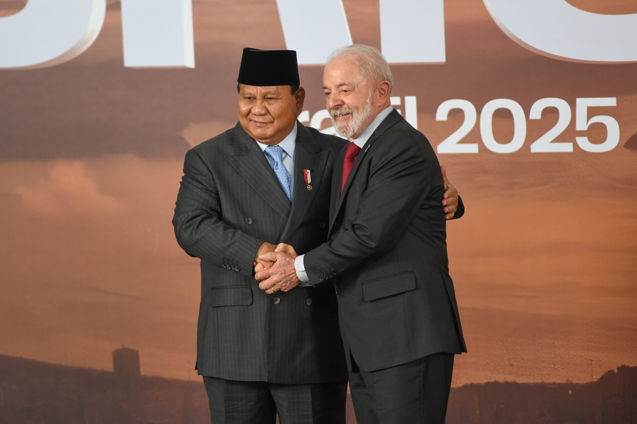 Kedatangan Presiden Republik Indonesia Prabowo Subianto di Rio de Janeiro menjadi momen penuh harapan bagi masyarakat Indonesia