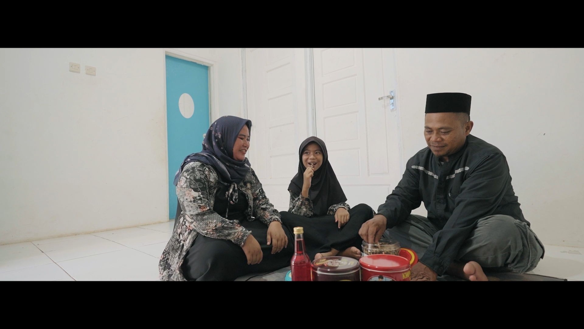 Warga Kampung Nelayan Sejahtera di Desa Eretan Kulon, Kabupaten Indramayu, pada 2026 ini bisa menikmati Lebaran dengan suasana nyaman dan gembira.
