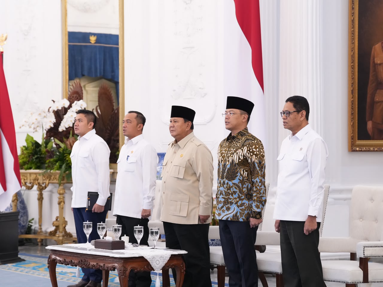 Presiden Prabowo bersama jajaran kementeriannya.