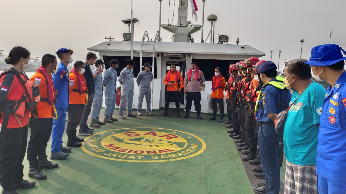 Polri mengoptimalkan pencarian 8 orang masih dalam pencarian setelah kapal KM Arupadatu 1 dilaporkan hilang kontak di perairan Selat Sunda.